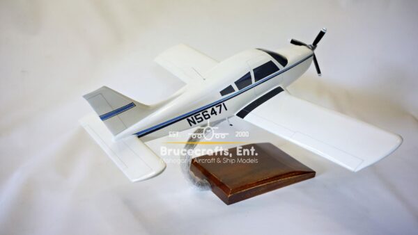 Piper Arrow II PA-28R-200 with detailed craftsmanship.